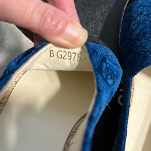 Like New Gorgeous Chanel espadrilles size 7.5 (38 EU) *100% Authentic* - Picture 8 of 11